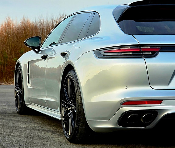 Porsche Panamera 22 of 30