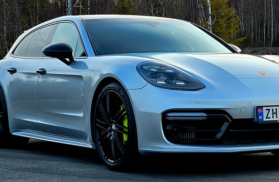 Porsche Panamera 29 of 30