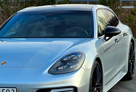 Porsche Panamera 30 of 30