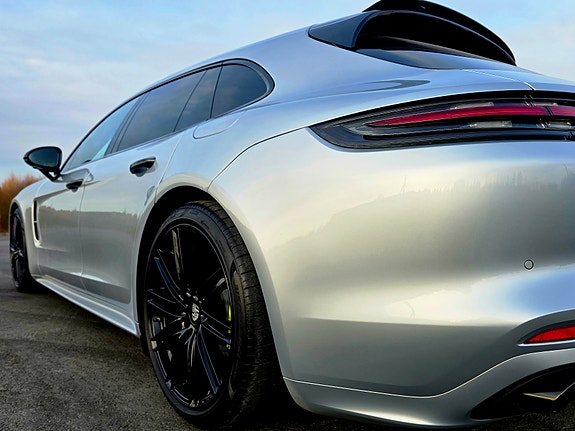 Porsche Panamera 13 of 30