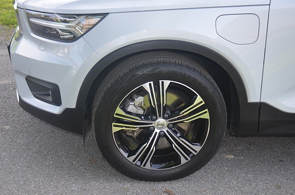 Volvo XC40 20 of 27