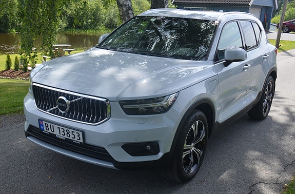 Volvo XC40 6 of 27