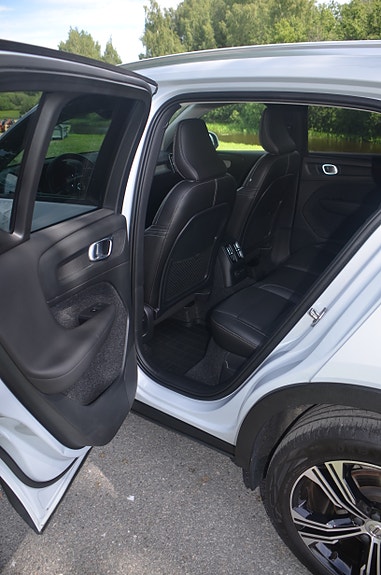 Volvo XC40 19 of 27