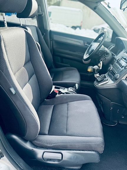 Honda CR-V 7 of 14
