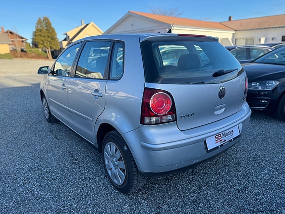 Volkswagen Polo 5 of 5