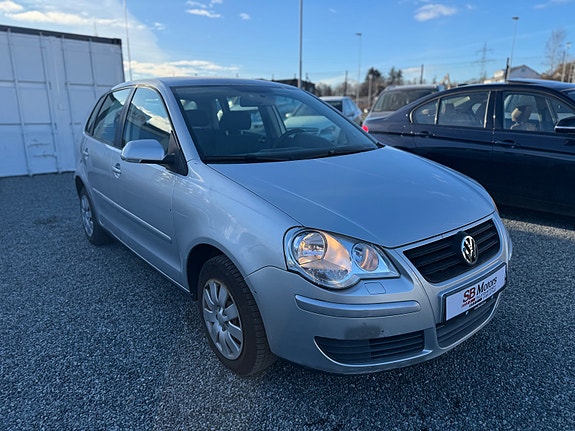 Volkswagen Polo 3 of 5