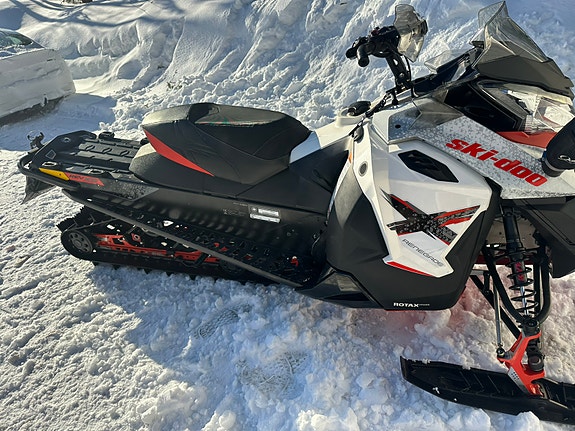 Ski-doo Renegade X1200 146" Mcx 250 6 of 12