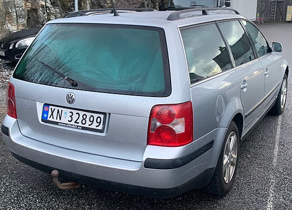 Volkswagen Passat 7 of 13