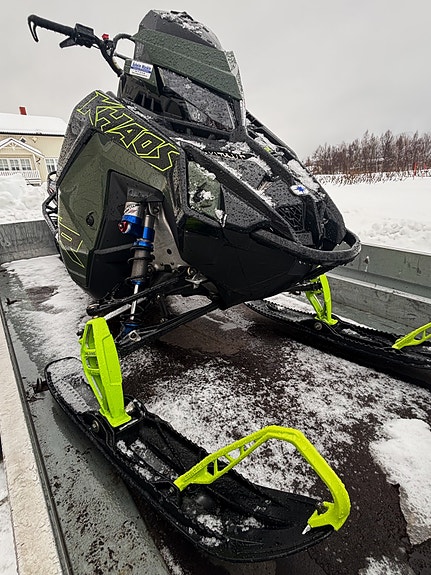 Polaris 9R RMK Khaos Slash 4 of 7