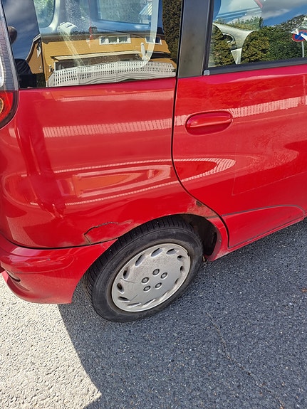 Toyota Yaris Verso 4 of 14