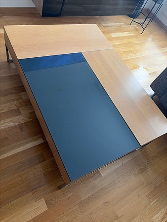 BoConcept stuebord i eik m/ hevbare plater