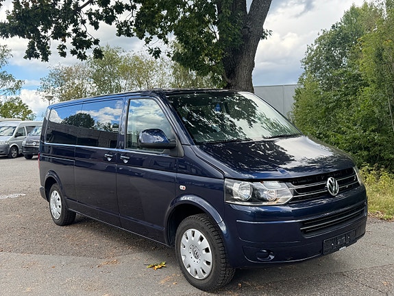 Volkswagen Caravelle 5 of 18