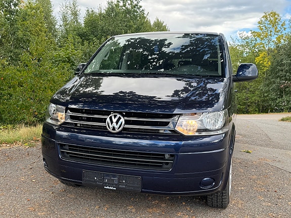 Volkswagen Caravelle 4 of 18