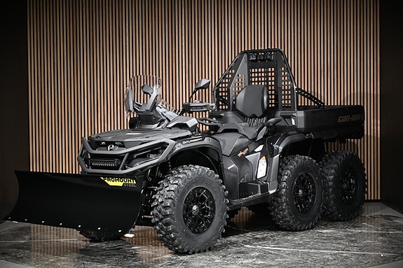 Can-Am Outlander Max 6x6 Backcountry 1000R med utstyrspakke