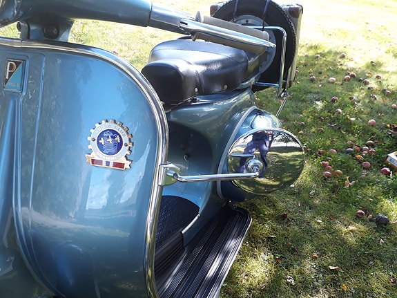 Vespa 150 3 of 30