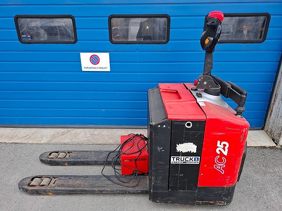 Heli CBD25-460 - 2,5 tonns palletruck m/plattform