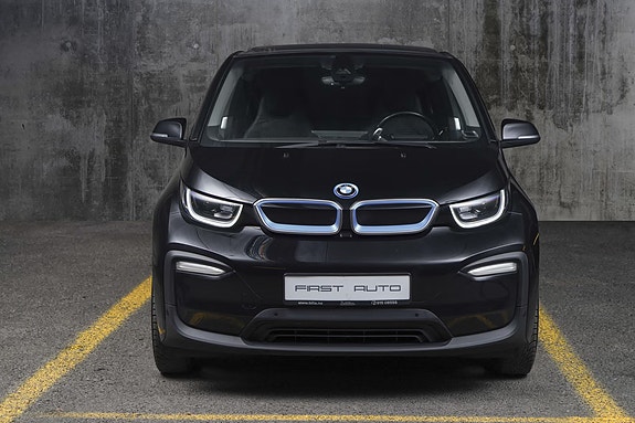 BMW i3 4 of 5