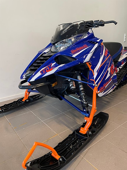 Yamaha SRViper X-TX 2 of 4