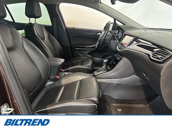 Opel Astra 12 of 15