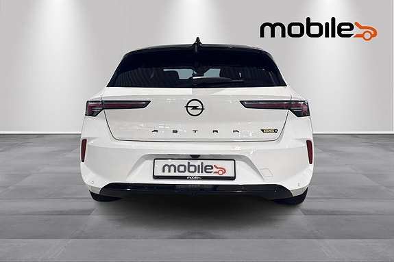 Opel Astra 4 of 24