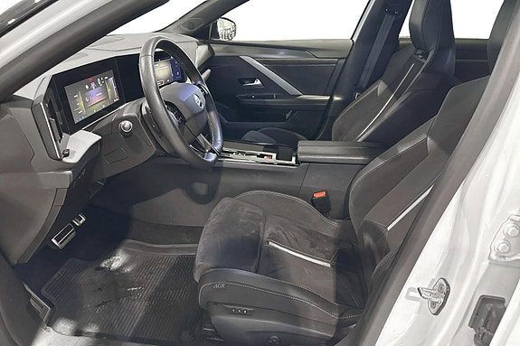 Opel Astra 8 of 24