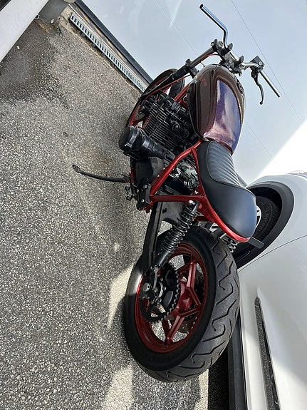 Suzuki GSX1100E CAFE/BRAT/CUSTOM 2 of 5