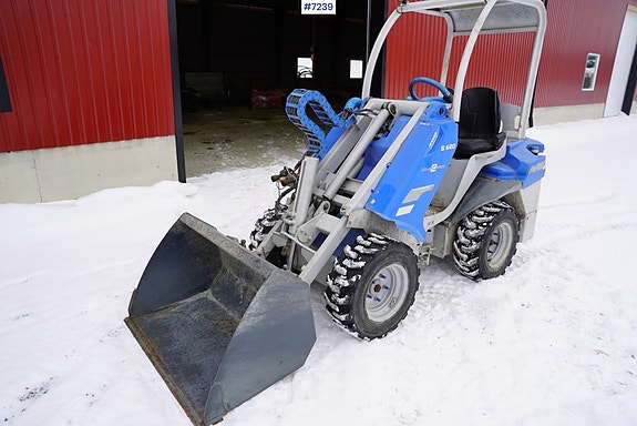 Multione 2011 Multione S620DT – Minilaster med 4‑hjulstrekk