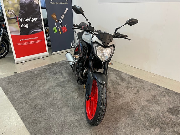 Yamaha MT-125 *** NYE DEKK * SERVICE/GARANTI *** 3 of 30