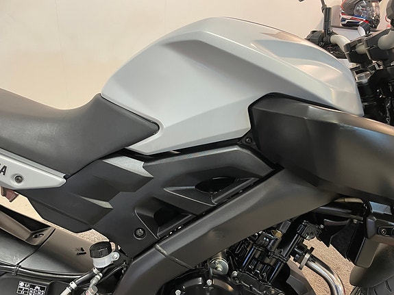Yamaha MT-125 *** NYE DEKK * SERVICE/GARANTI *** 19 of 30