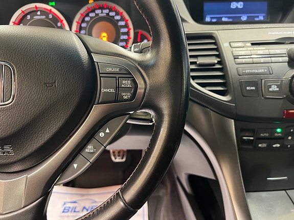 Honda Accord 22 of 30