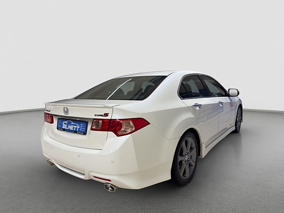 Honda Accord 4 of 30