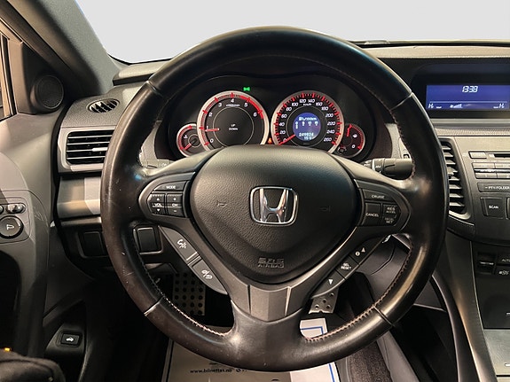 Honda Accord 23 of 30