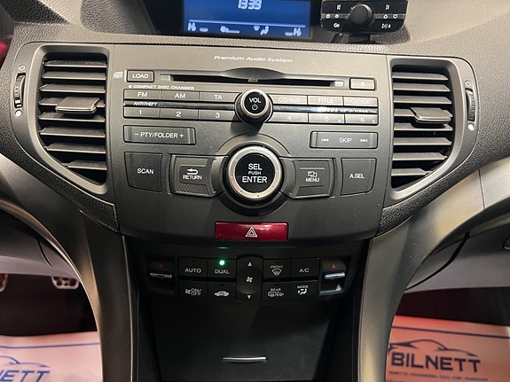 Honda Accord 25 of 30