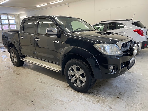 Toyota HiLux 4 of 5