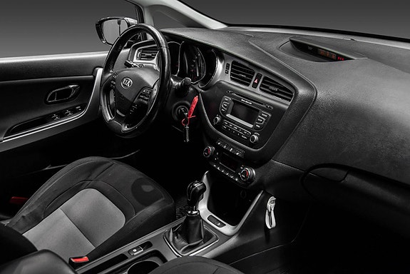 Kia Ceed 22 of 22