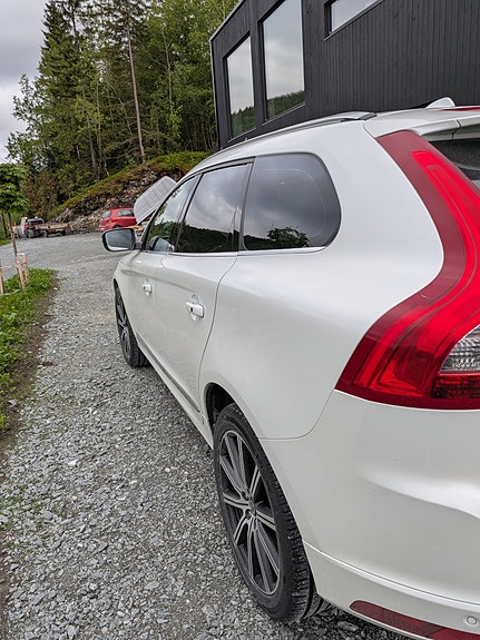 Volvo XC60 10 of 18