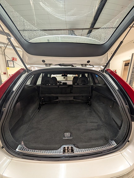 Volvo XC60 4 of 18