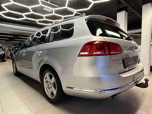 Volkswagen Passat 6 of 30