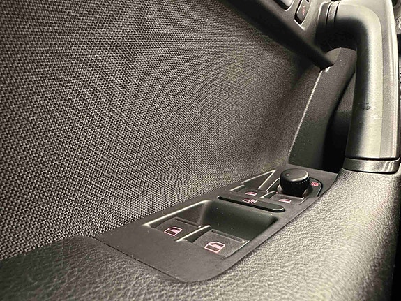 Volkswagen Passat 15 of 30