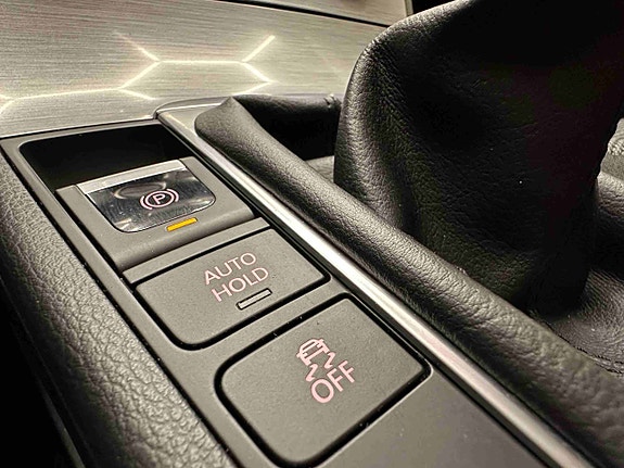 Volkswagen Passat 27 of 30