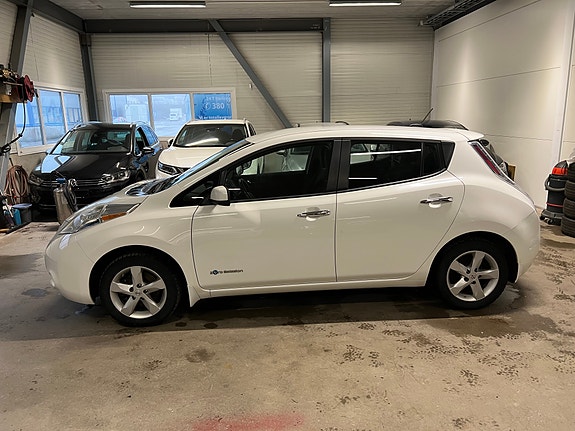 Nissan Leaf 5 of 5