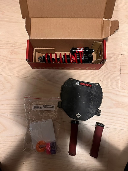 Product image 9 of 9