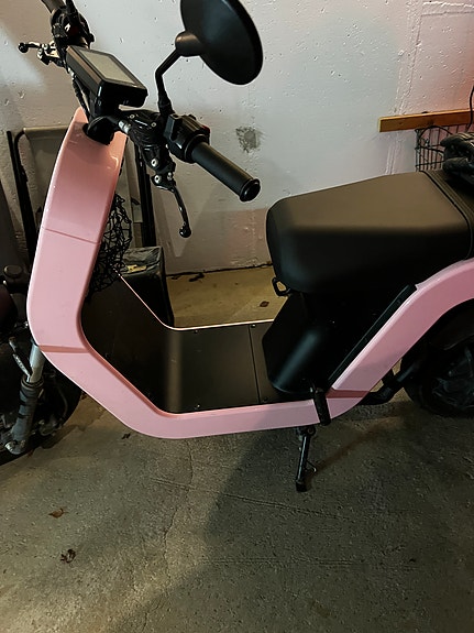 Piaggio MS Scooter 3 of 4