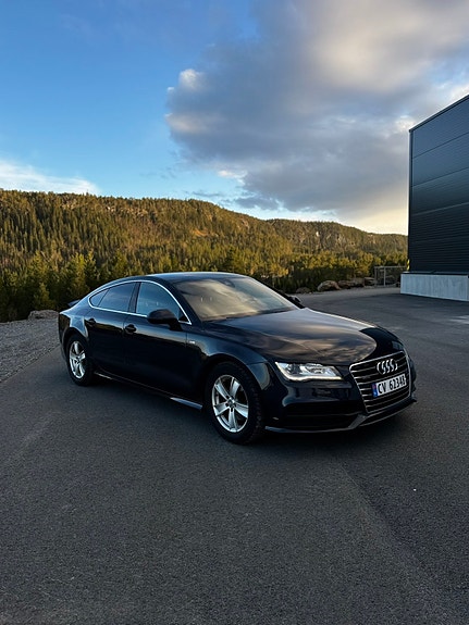 Audi A7 4 of 5