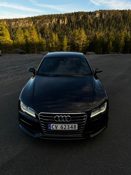 Audi A7 2 of 5
