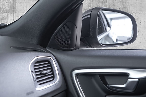 Volvo V60 19 of 29