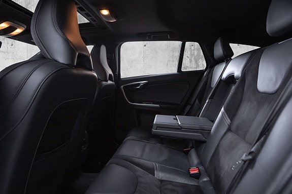 Volvo V60 23 of 29