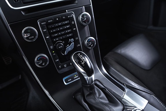 Volvo V60 17 of 29
