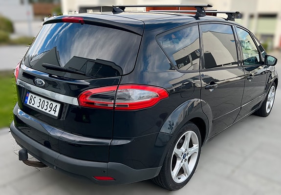 Ford S-MAX 2 of 5