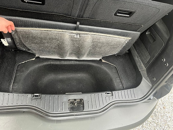Ford S-MAX 8 of 15